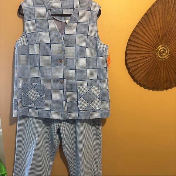 Women's vintage 2 piece 70’s vest and pants - Picture 2 of 10